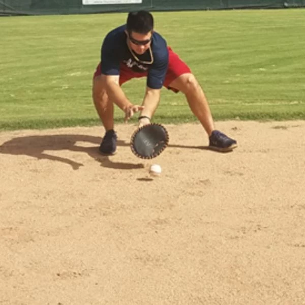 Baseball Equipment Pancake-Style Infield Training Glove By Muhl Tech 1 Baseball Equipment Pancake-Style Infield Training Glove By Muhl Tech